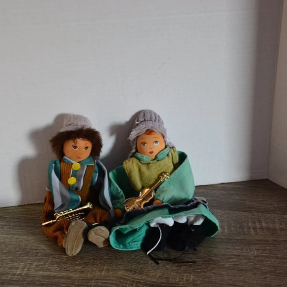 Unique Doll  Pair - Picture 2 of 8